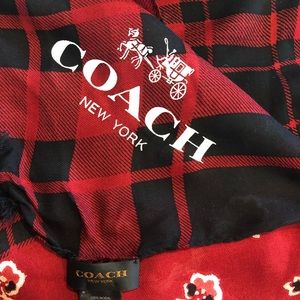 Coach scarf/shaw